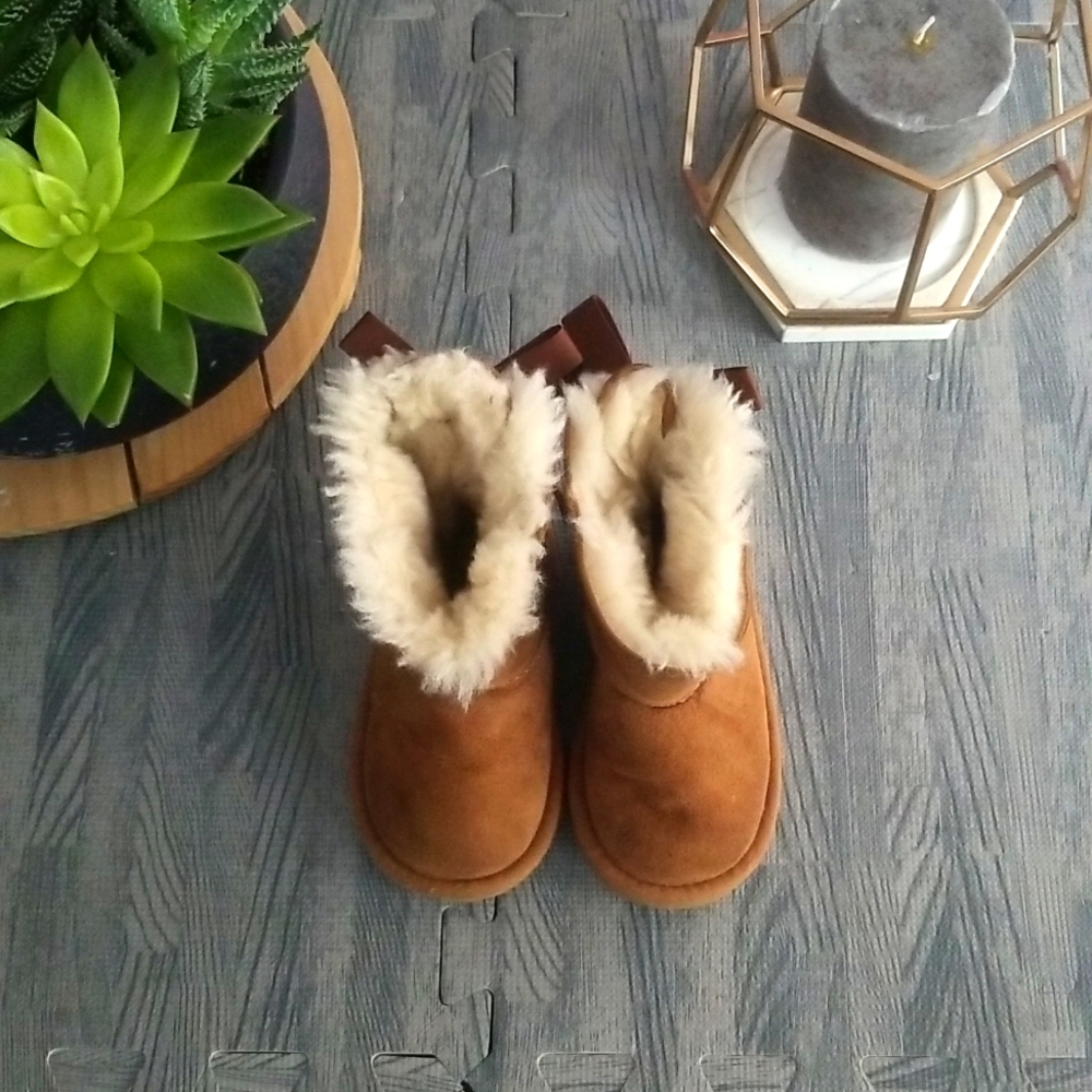 UGG Bailey Bow II Boot